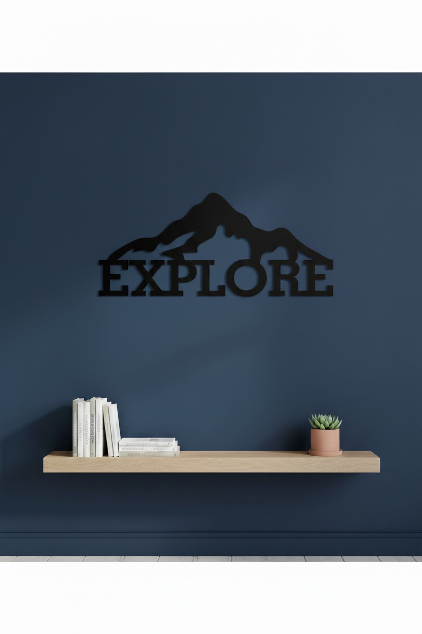 Explore wanddecoratie op donkerblauwe muur boven eiken zwevende plank, Scandinavisch home office
